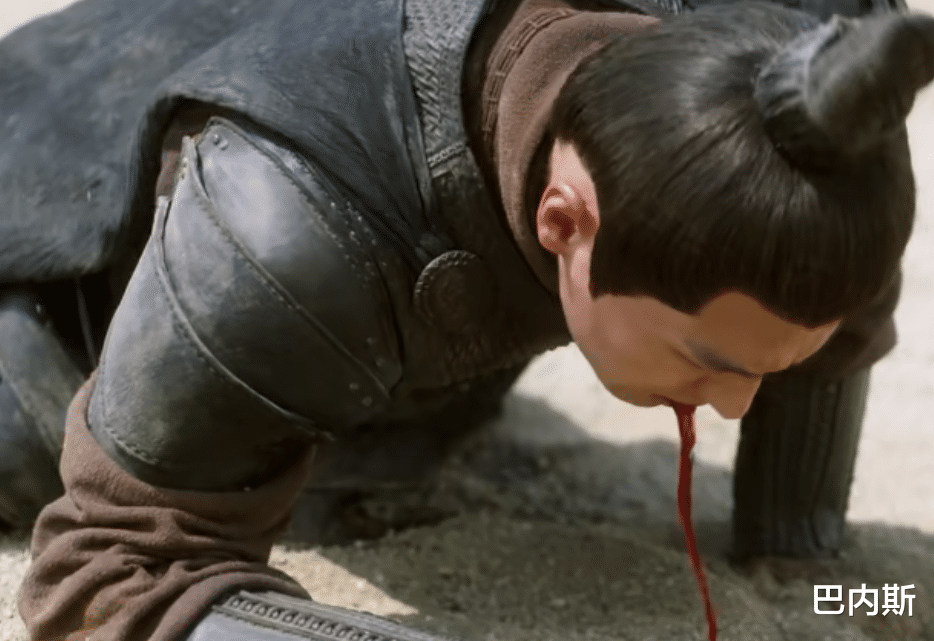 徐凤年|当徐凤年被呵呵姑娘打吐血时，建议打开弹幕，爽到天灵盖飞起