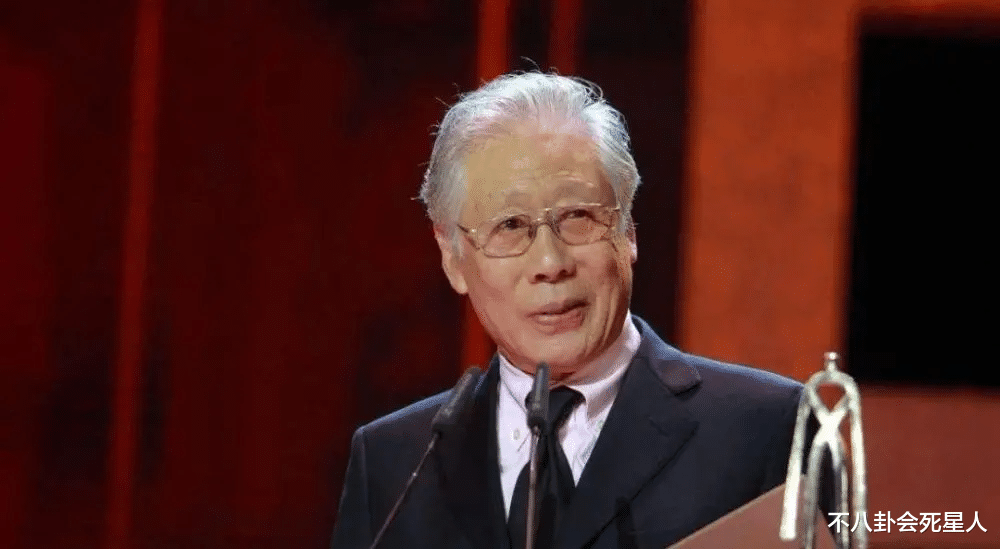 李卫当官|《李卫当官》播出20年，主演功成名就嫁豪门，而他做回普通人