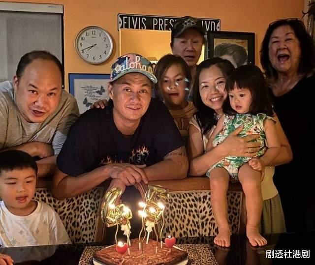 许冠杰|越活越年轻！73岁香港著名歌神在自家花园开派对，大儿子患膀胱癌已痊愈