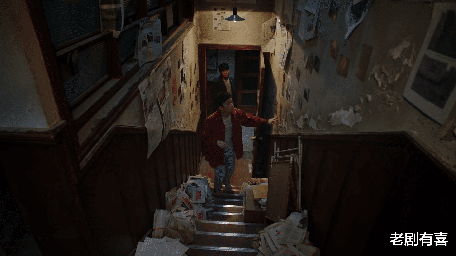 沈雨|《谁是凶手》中赵丽颖的巧克力、照片、阁楼，这些反差细节要看懂