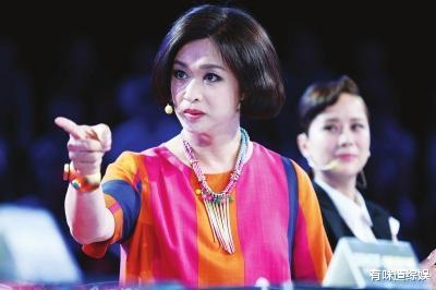 金星|女孩跳舞不穿安全裤，被金星叫停赶下台，曾和杨丽萍发生激烈争执