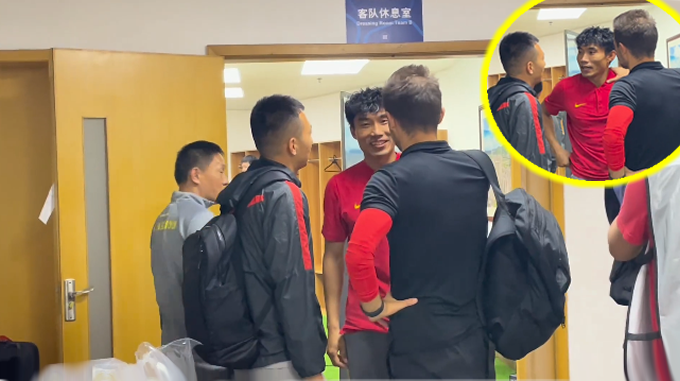 郑智|备受认可！解说员赞郑智：对比卡纳瓦罗，一下子就知道谁行谁不行