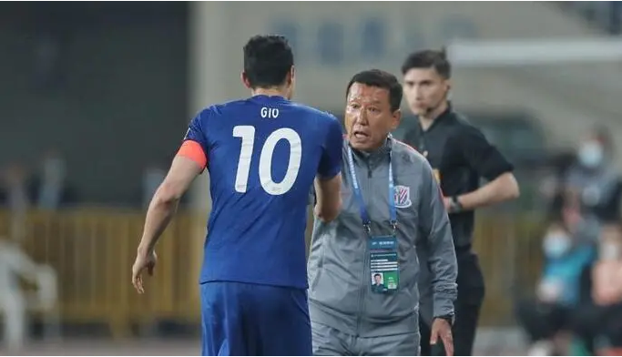 抵槮布爱 申花球迷之所以对今年的上海德比有底气,竟是因为他?