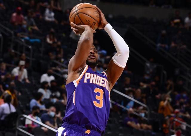 太阳队|37分大胜!保罗布克43+14狂胜马刺,太阳恐锁定第二对垒湖人