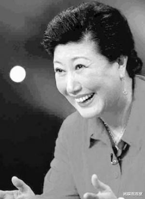 高秀敏|高秀敏去世已经16年，女儿被传败光7套房产，如今过得怎么样？