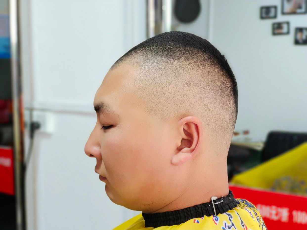 发型 2022开年男发15款,清爽有型真精神,让你帅上一整年