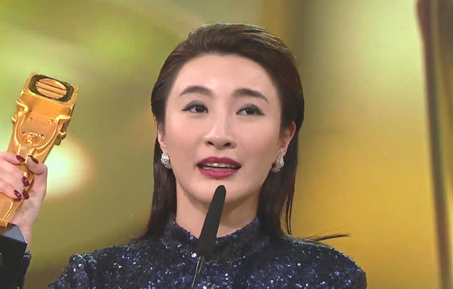 袁弘|TVB颁奖礼结束小生花旦大洗牌，关系户被强捧上位，三人彻底失宠