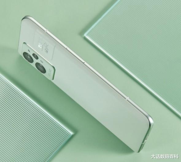 5G|realmeGT2Pro大师款,拥有三大全球首发科技