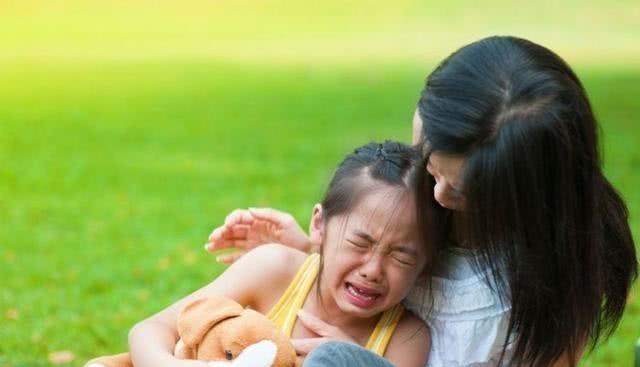 爱红烧肉|孩子10岁前，这些“不正当”行为要制止，父母别再误认为是双商高