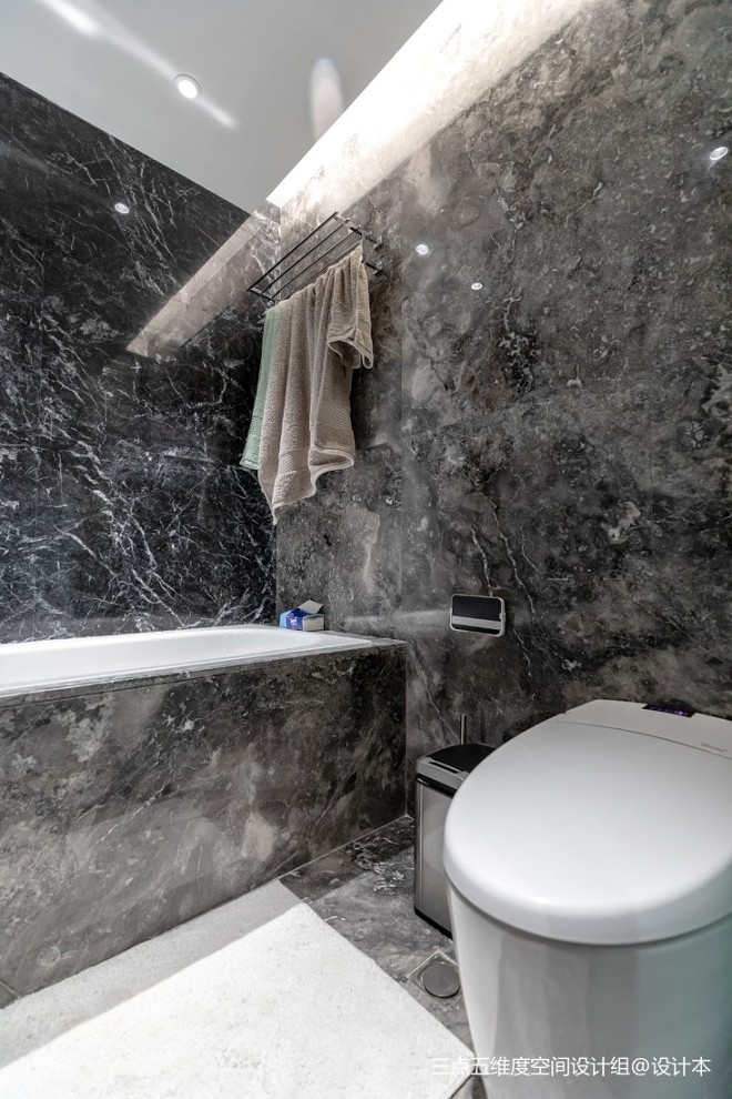 |一个人 一只狗 把家打造的酷到爆炸！！