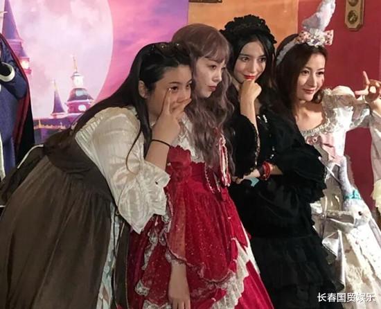 Angelababy|Angelababy万圣节活动洛丽塔造型现身，无修生图暴露真实颜值