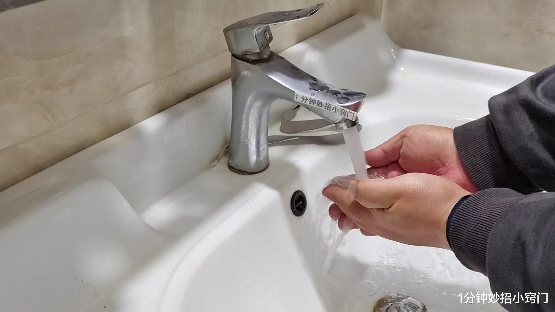 家里水费翻倍交?只需一根绳子,每月很简单能省下一半水费,厉害