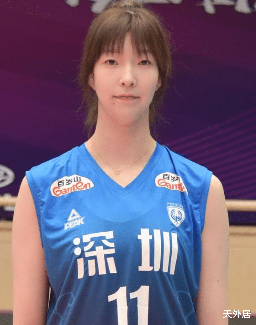 张倩|意外!年仅24岁的中国女排边缘国手退役,晒与郎平合照:完结啦