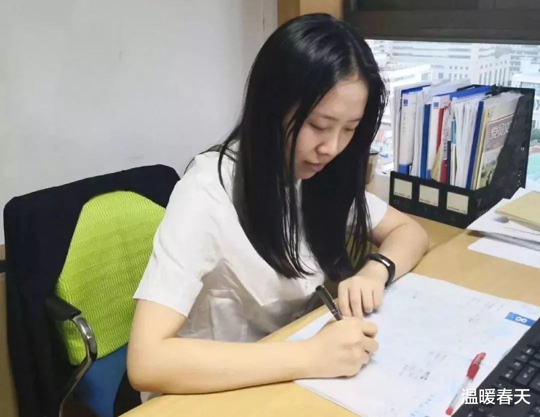 温暖春天|会计部人妻小菱