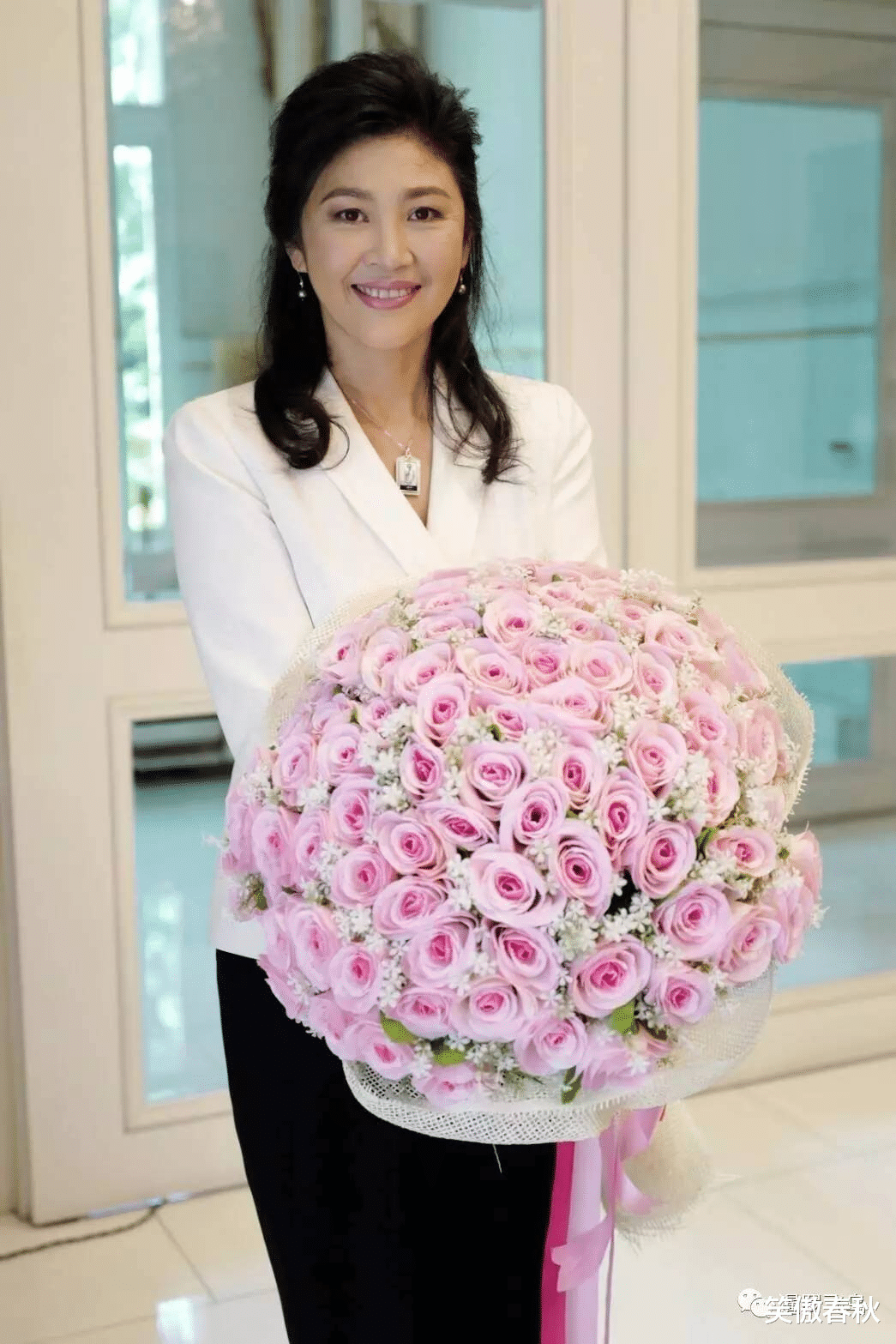 英拉|泰国最美总理英拉：流亡后笑容比之前更美，如今在中国当董事长