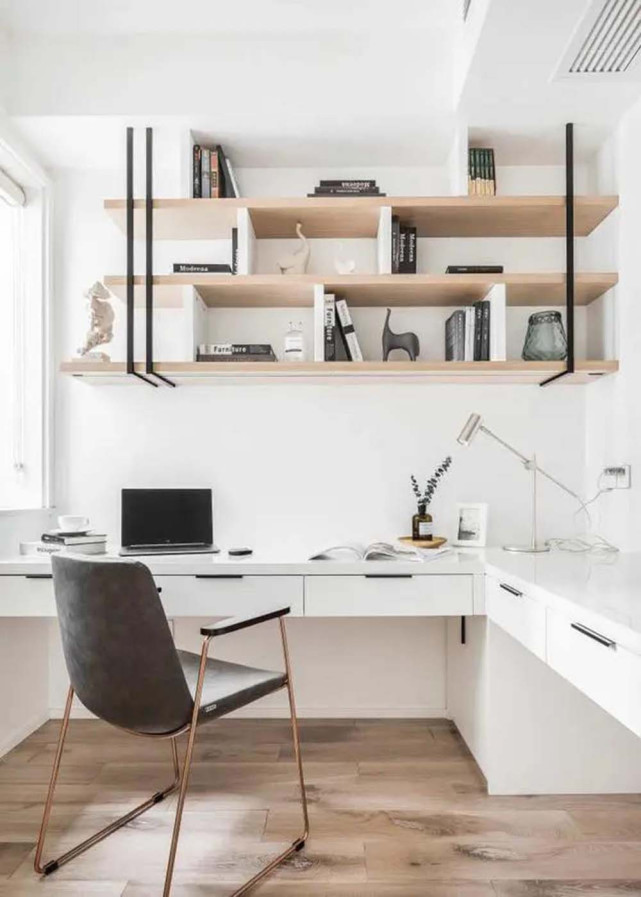 设计师|96平黑白原木色二居，餐桌顶部做了柜子延伸设计美观又实用