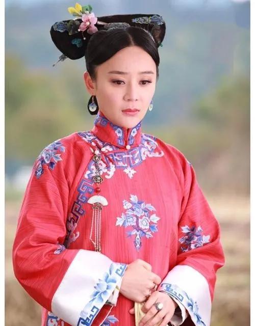 杨幂|杨幂大学宿舍有4人，3人已火爆娱乐圈，唯独最美的她被人遗忘