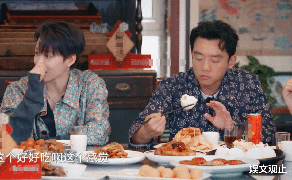 60岁刘德华依旧好身材,保持不胖的方法很简单,能坚持的人却极少