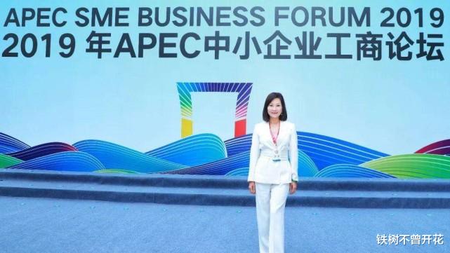 广州市|广州女首富翟美卿，为女儿买一套房交税9597万，曾捐款高达十几亿