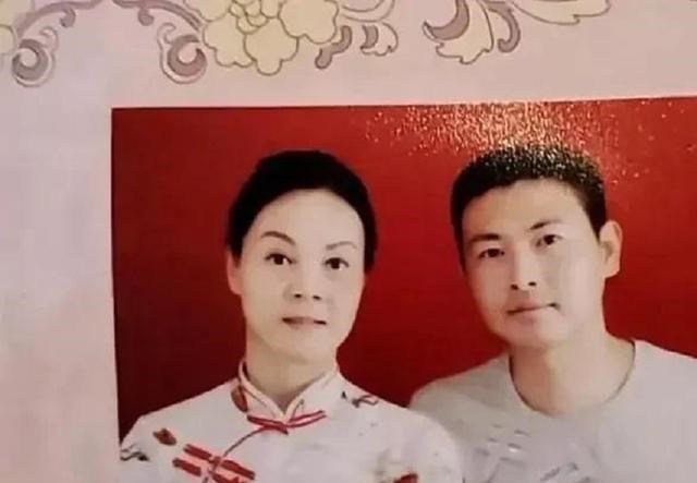 成都56岁大妈嫁30岁小伙,名下多套房产,想通过手术为小伙生孩子