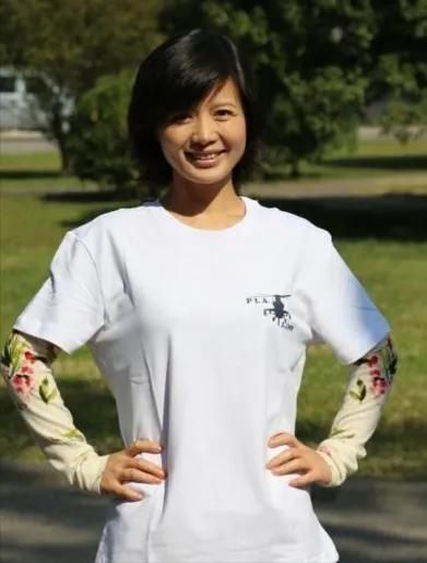 程愫|演员程愫,离婚后逆袭当院长,独自抚养儿子6年