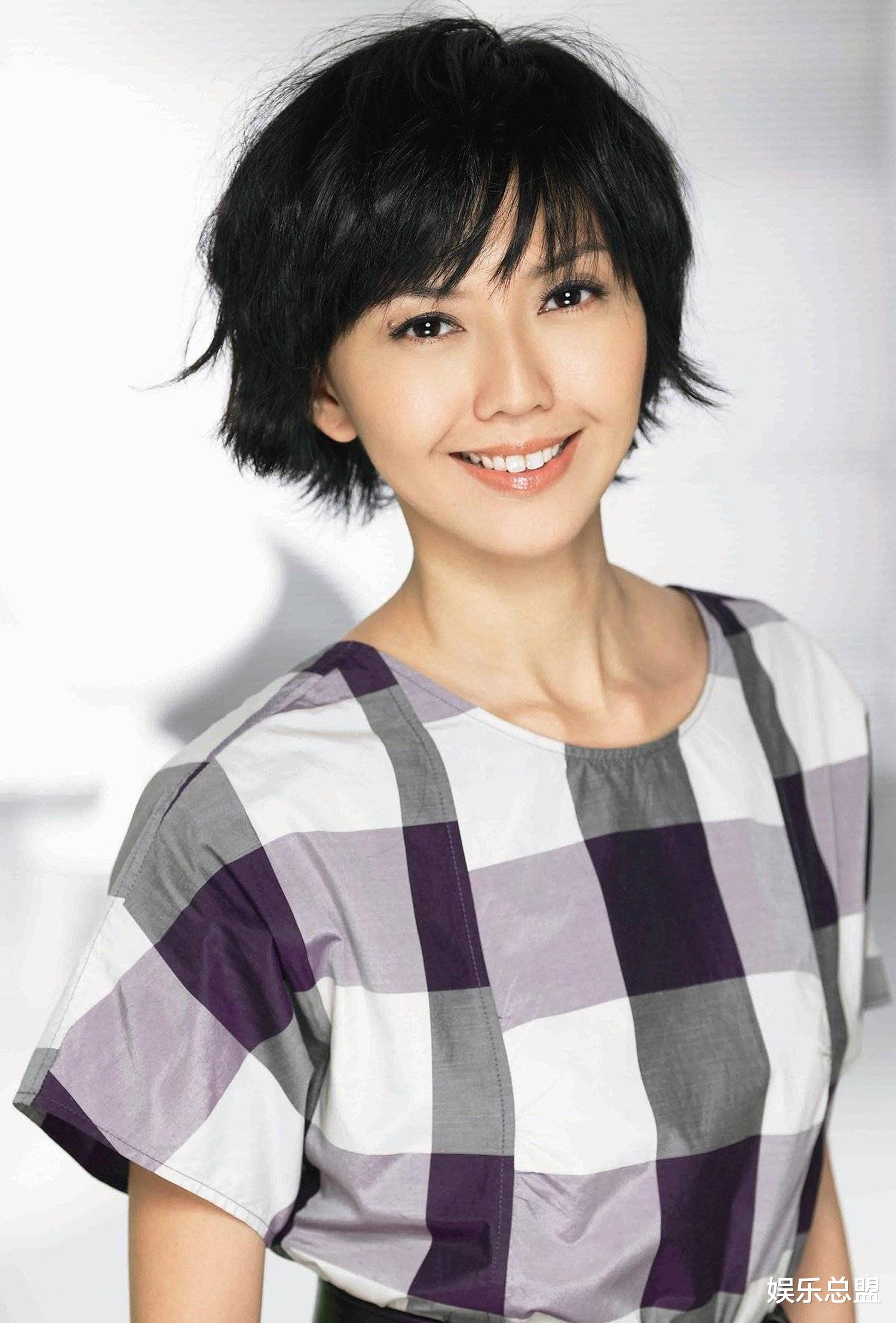 蔡依林|“性感舞娘”蔡依林的坎坷情史和不得不说的双J恋。