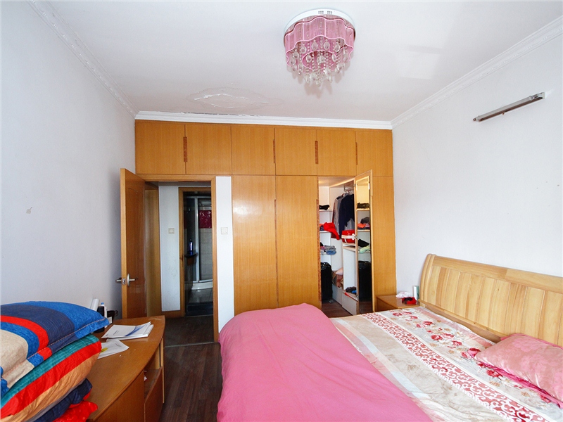 买二手房遇豪气房东，家电家具全送，有哪些东西我必须换掉的？