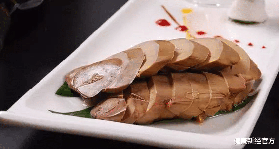 肝脏|卫生组织呼吁:禁止食用“1桶装油”,不想肾脏衰竭,尽早丢掉