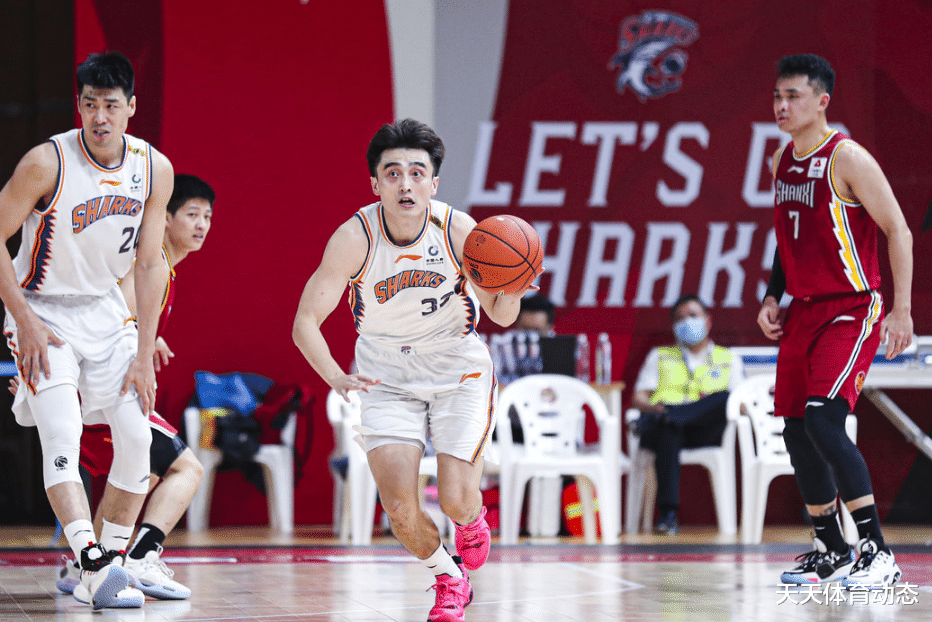 上海男篮|宗赞爆发，上海男篮拿下关键一战，邓蒙高效，超级大外援空砍两双！