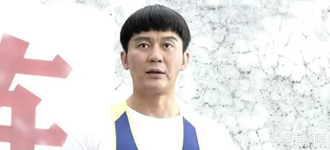 李晨|42岁李晨演17岁学生被嘲，张译留言调侃，网友让他给年轻人机会