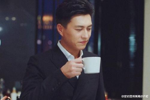 谢杏芳|江珊一家近照,小15岁老公比靳东还帅,女儿长得比她还美