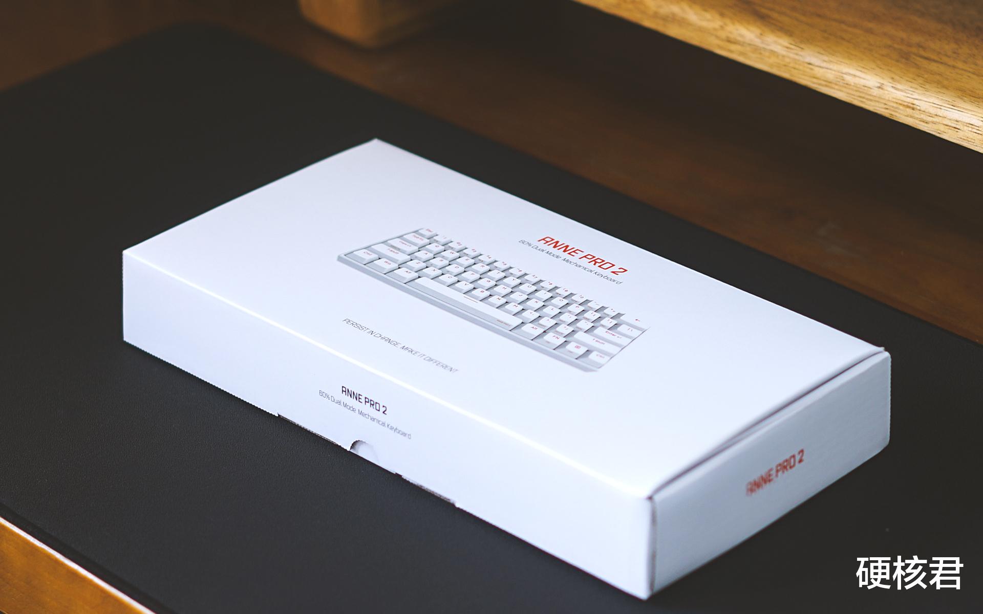 特斯拉|Anne Pro 2机械键盘测评：高度可定制的 60%机械键盘
