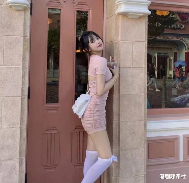 孙怡|新恋情曝光？59岁周星驰被传力追17岁落选港姐，甜蜜出海互射水枪