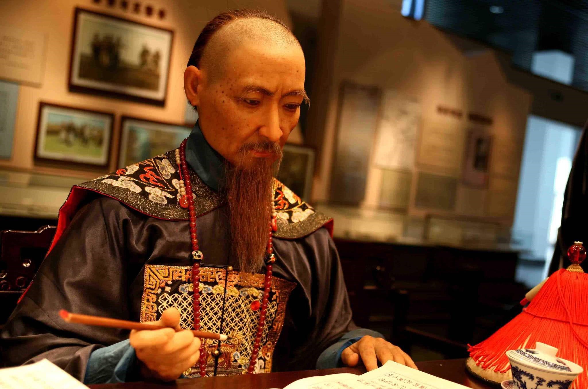 嘉庆|“九门提督”和“兵部尚书”谁的权力大，兵权掌握在谁的手中？