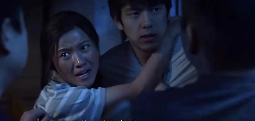 颜丙燕|凭借一部电影拿了10个奖，从不接综艺商演，让拼命捞金的明星汗颜