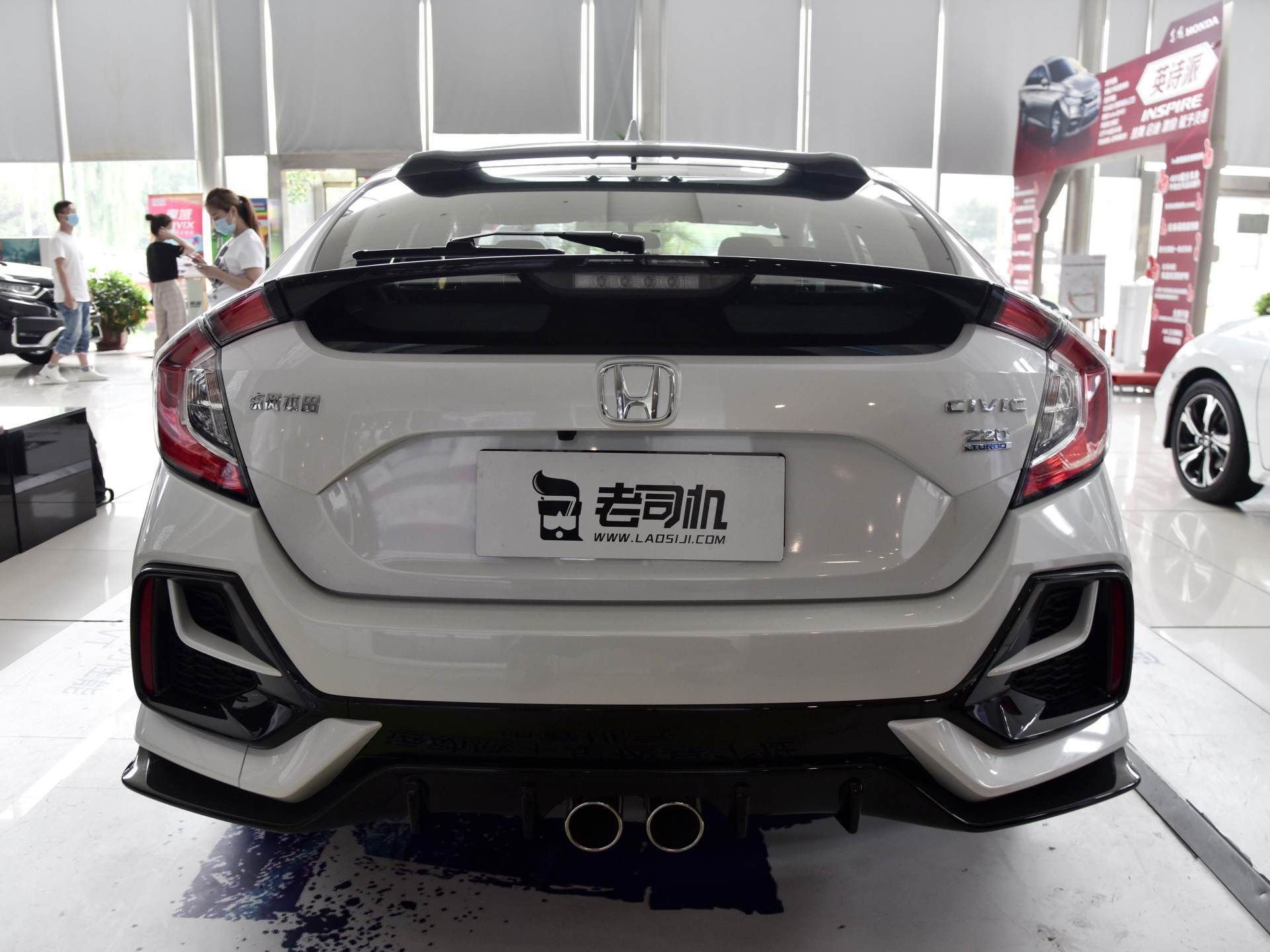 本田思域|高功率低油耗1.5T，5.9L油耗配合日系高稳定性，带你看本田思域