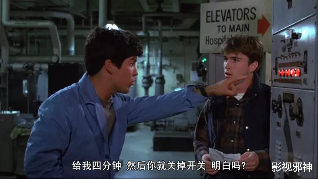 杨紫|童年女神沦为机械“玩具”,脑洞比尺度更逆天