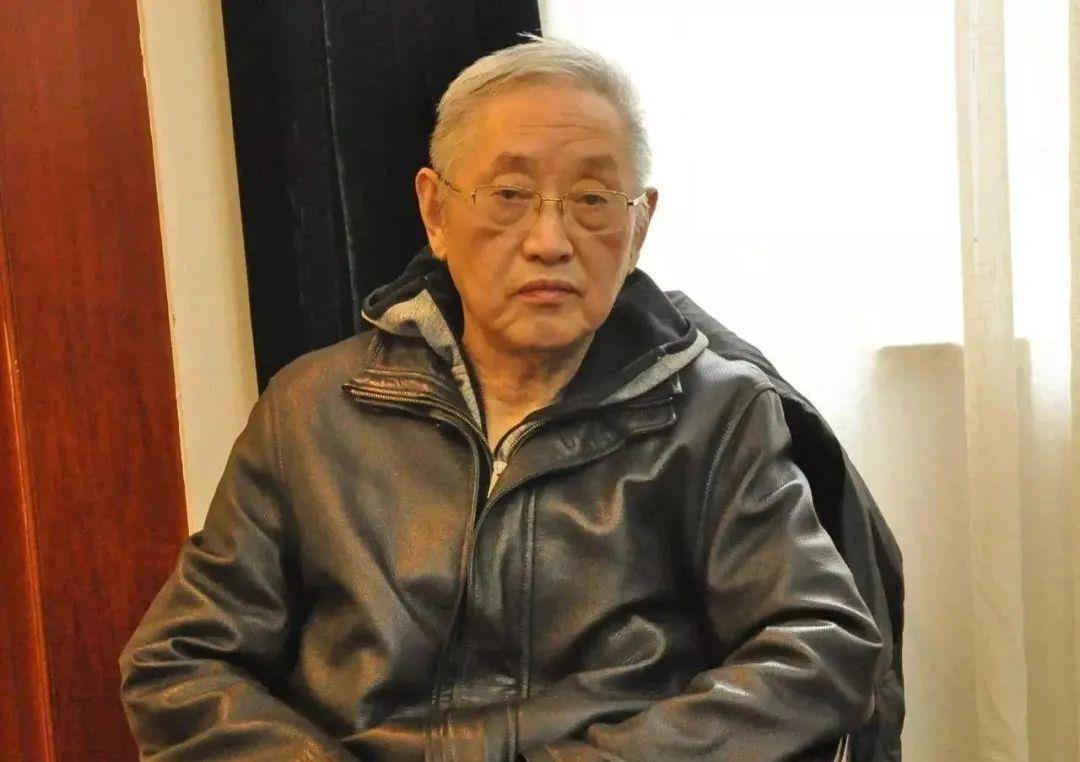 亲爱的爸妈|《扫黑风暴》后，这位“非著名演员”，熬出头了