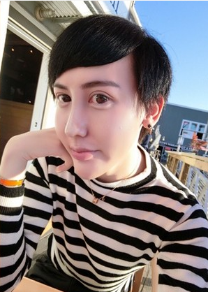 富二代|00后网红「改头换面」后，和17岁富二代「为爱生子」、疯狂炫富？