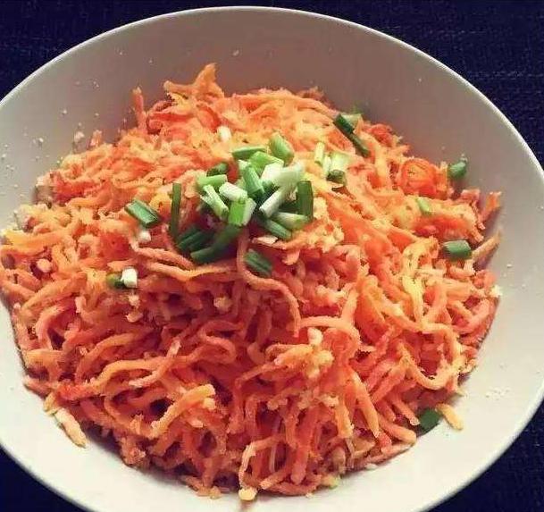 翟文利说育儿|饭店蒸红萝卜丝的配方是什么？