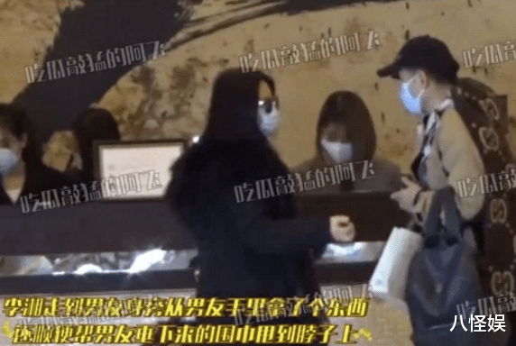 李湘|李湘晒红玫瑰甜品庆元旦，开心称“甜甜的”，网友：恋爱的甜蜜