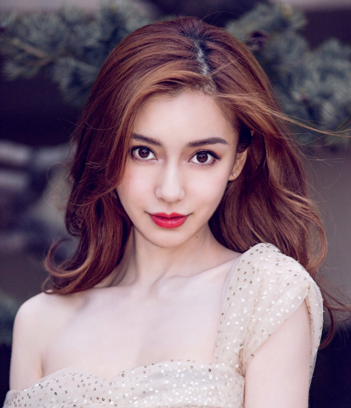 景甜|杨颖到深圳看房？看到她在上海的豪宅，这地方谁买得起？