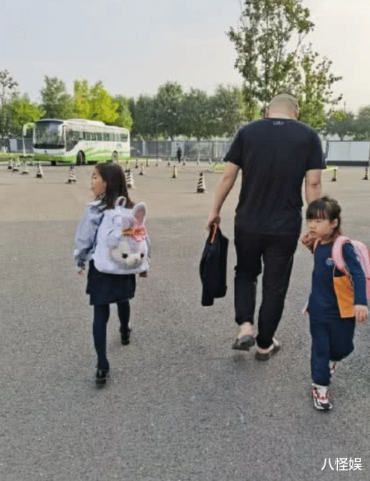 TVB|岳云鹏姐姐晒与侄女合照，麓玥暴风长高，五官像极姑姑