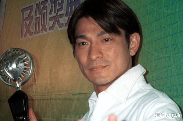 四大天王|香港男团MIRROR比肩四大天王？当地粉丝：他们已抢占全部市场