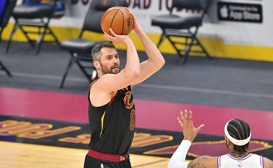 德怀特·霍华德|狂轰45+20+5！替补打懵首发，76人狂胜20分，霍华德高效爆发