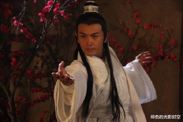 高伟光|就算是帅哥，也别轻易试白发造型！它真的很挑人