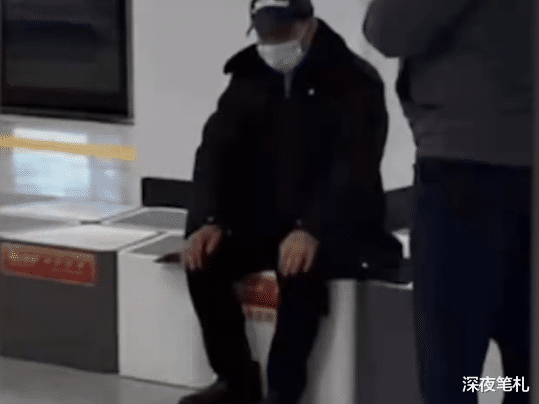 辽宁沈阳,男子不满前妻霸占儿子房子,地铁内将其用刀残忍杀害