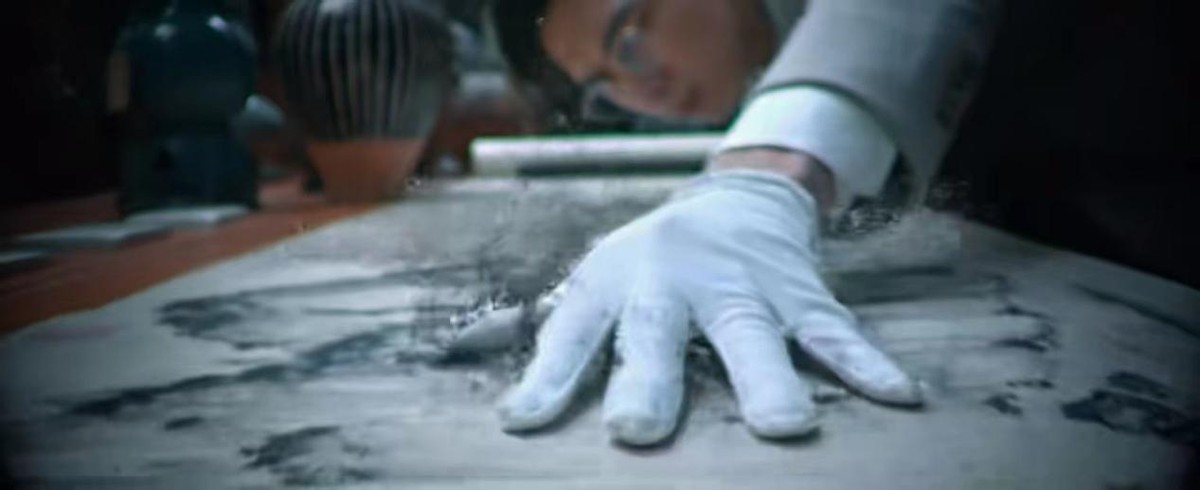 新浪娱乐|连续13天冠军狂揽6亿票房，《扬名立万》被葛优新片挤下“神坛”