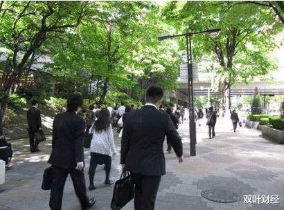 顺德|在中国月收入低于10000元，究竟能不能活得“体面”？