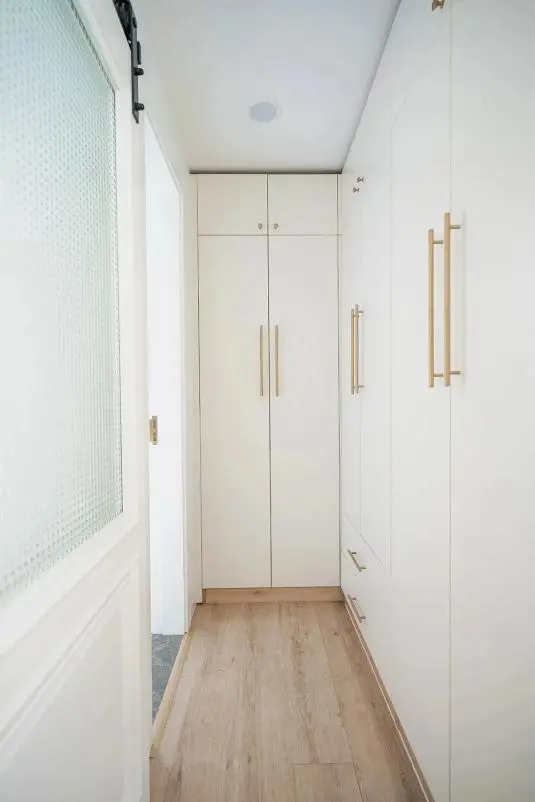 装修设计大全|谁说小户型不能有衣帽间？只要合理设计，小户型也能拥有衣帽间！